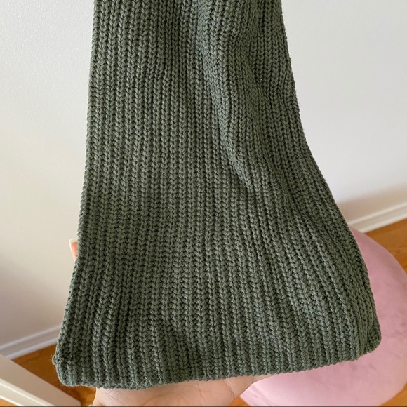 HOLLISTER ARMY GREEN KNIT SWEATER - Picture 4 of 6